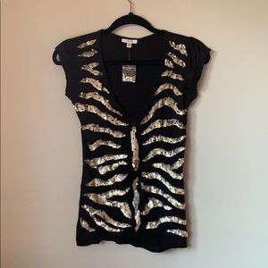 V-neck Sequined T-Shirt